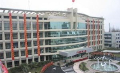 上海新华医院地址,上海市杨浦区控江路1665号的医疗守护者”
