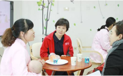 优秀月嫂,专业护理,呵护母婴健康之道”