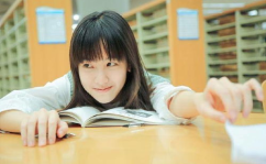 娱乐吃瓜酱现在的大学生,娱乐吃瓜酱视角下的当代大学生生活掠影