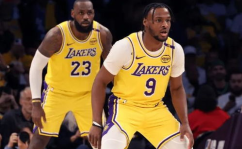 nba湖人交易,阵容重塑，未来可期